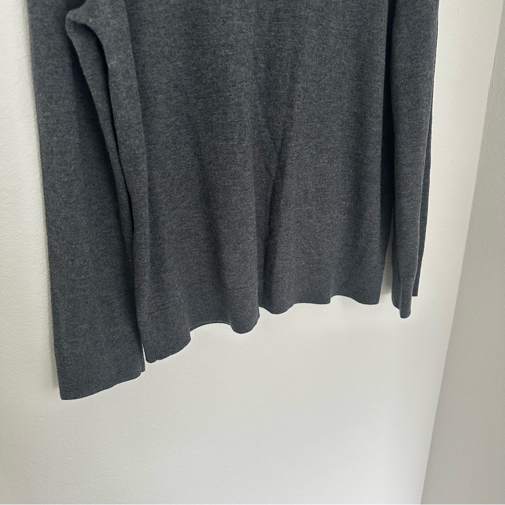 Theory Riland Harman V-Neck Cashmere Blend Sweater Charcoal Gray Size XL Men’s - Picture 4 of 8